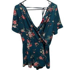 Hot kiss Lush Teal Floral Wrap Romper Sz large criss cross neckline